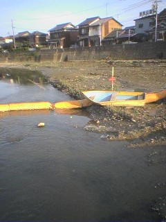 20050417-12boat.jpg